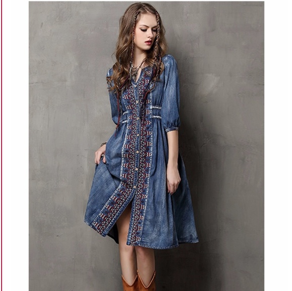 Pebble Cove Denim Dress - Picture 2 of 8